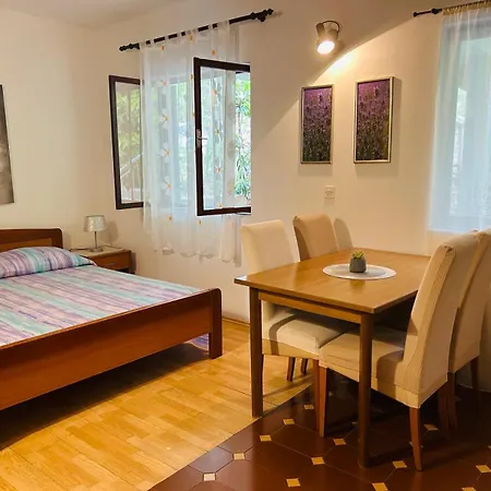 In Area Near The Beaches Lejlighed Jelsa (Hvar)